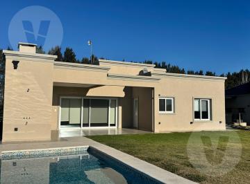 Casa · 126m² · Venta Casa en Barrio Santa Inés, Canning