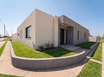 Casa · 155m² · 5 Ambientes · 2 Cocheras · Vendo Casa en Planta Baja 3 Dorm. - Cuestas de Manantiales