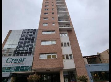 Departamento · 80m² · 3 Ambientes · 1 Cochera · Departamento en Neuquen