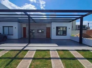 Casa de 4 ambientes, Córdoba · Vendo Duplex de 2 Dorm en Campos de Manantiales Posesion Diciembre 2026