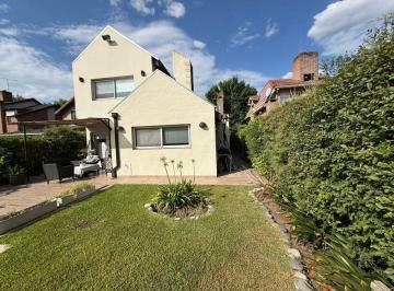 Casa · 166m² · 5 Ambientes · 4 Cocheras · Venta Casa 5 Ambientes Bco Provincia Apto Credito