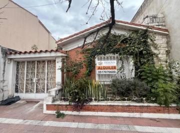 Casa de 3 ambientes, Córdoba · Sobre Armenia - 2 Dor con Cochera
