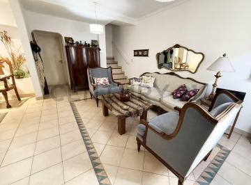 PH · 242m² · 6 Ambientes · 2 Cocheras · Venta | PH Amplio Al Frente | Moron Sur | Evalua Permuta