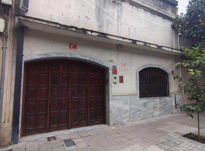 Casa · 252m² · 10 Ambientes · 1 Cochera