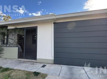 Casa · 124m² · 4 Ambientes · 1 Cochera · Casa en Venta Barrio Pilar II San Martin