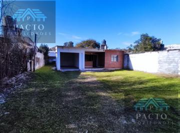 Casa · 112m² · 4 Ambientes · 1 Cochera · Casa en Venta en B° Cantegril Río Ceballos Córdoba.