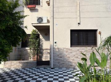 Casa · 120m² · 6 Ambientes · Casa en Venta a m de Av Mate de Luna