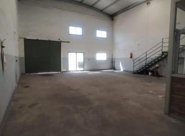 Bodega-Galpón · 180m² · Oportunidad de Inversión con Renta