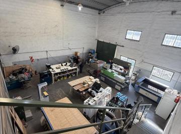 Bodega-Galpón · 180m² · Ideal Para Inversor y Precio Financiado!