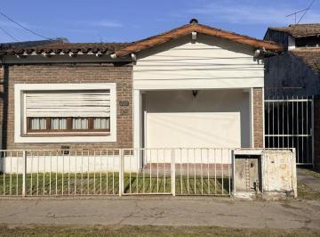 PH · 100m² · 3 Ambientes · PH en Venta - 2 Dorm. 1 Baño - 153 m - La Plata