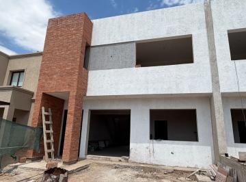 PH · 205m² · 3 Dormitorios · 2 Cocheras · Dúplex Categoria en Terrazas de Manantiales