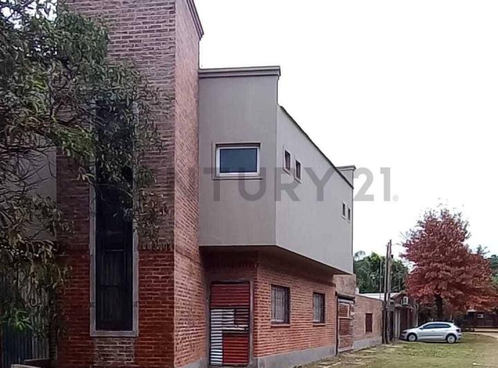 Casa · 147m² · 2 Dormitorios