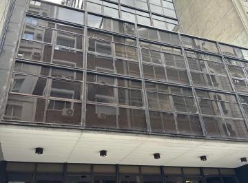 Oficina comercial · 218m² · 6 Ambientes · 2 Cocheras · Oficina en Impecable Estado Lista Para Ingresar