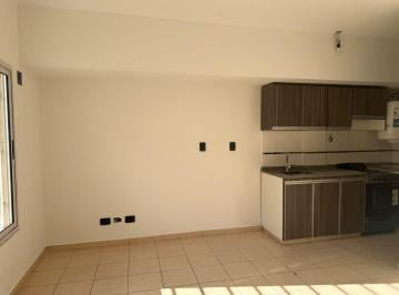 JAC-JAC-22_2 · Oportunidad Para Alquilar o Comprar, 2 Amb. con Patio y Cochera