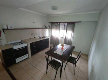 PH · 40m² · 1 Dormitorio · 1 Cochera · Alquiler 24 Meses PH 2 Ambientes 1er Piso con Cochera y Patio.