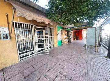 Local comercial · 244m² · 9 Ambientes · Venta en Bloque 5 Locales Casa en Don Torcuato