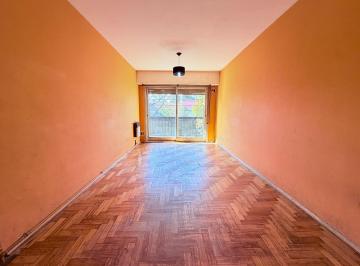 Casa · 55m² · 3 Ambientes · Departamento 3 Ambientes con Balcón Corrido y Luminoso