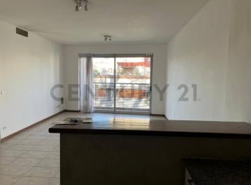 Departamento · 46m² · 2 Ambientes · Dos Amplios Ambientes 53 m Cuadrados. Excelente Ubicacion Balcon Semipiso