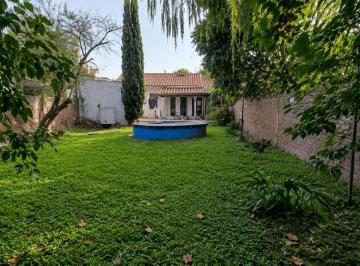 Casa · 70m² · 5 Ambientes · 2 Cocheras · Venta | Casa 5 Ambientes | Banfield