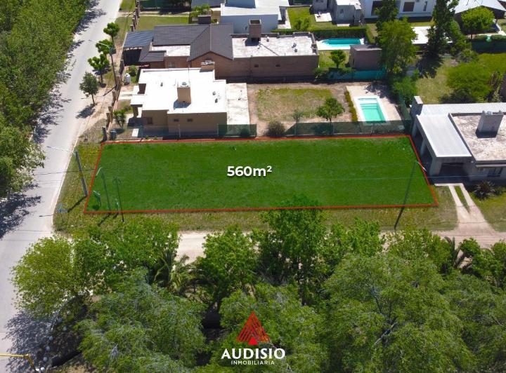 Terreno · 560m²