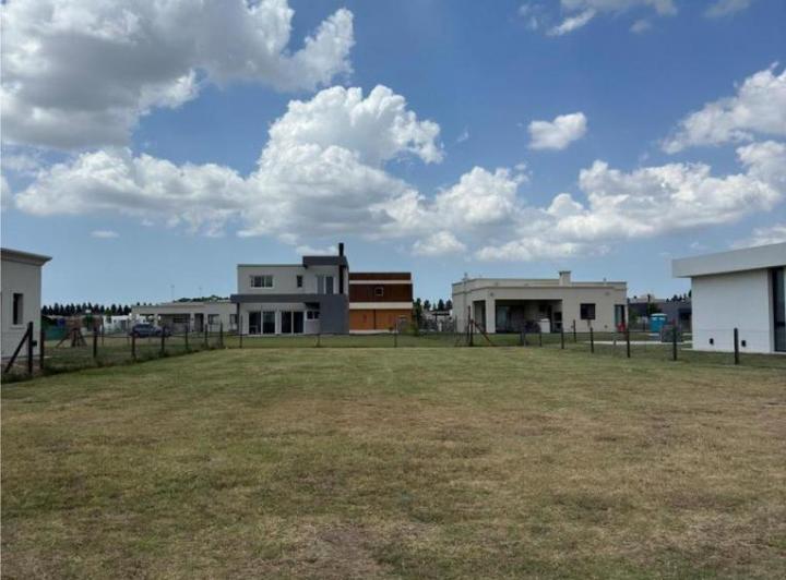 Terreno · 638m²