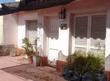 Casa · 228m² · 8 Ambientes · 1 Cochera · Venta Casa Mas Departamento B° San Rafael Cba