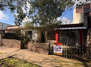 Casa · 100m² · 2 Dormitorios · 1 Cochera · Casa en Granadero Baigorria