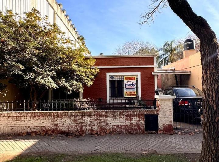 Casa · 500m² · 2 Dormitorios