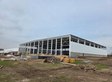 Depósito · 7340m² · Depósito de 7.000 m² en Alquiler en Parque Industrial Ruta 6