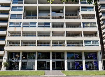 Departamento · 148m² · 6 Ambientes · 1 Cochera · Departamento de 3 Dorm. con Vista Franca Al Río