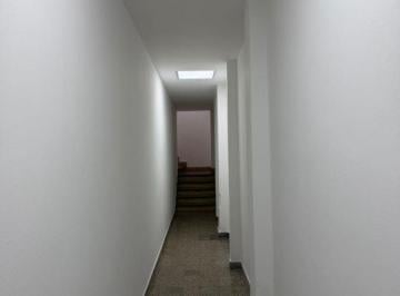 AMPLIO DEPARTAMENTO TIPO CASA (PH) DE 3 AMBIENTES EN ALQUILER, UBICADO EN UN PRI · Departamento Tipo Casa de 3 Ambientes en Alquiler Sobre Av Manuel Belgrano