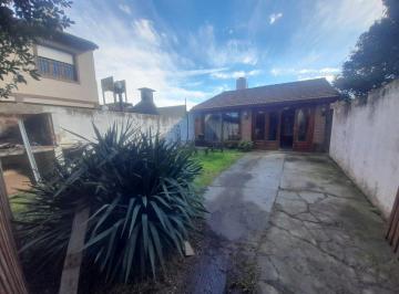 PH de 3 ambientes, Mar del Plata · Alquiler: PH de 3 Ambientes con Cochera, Patio y Quincho – Zona Constitución