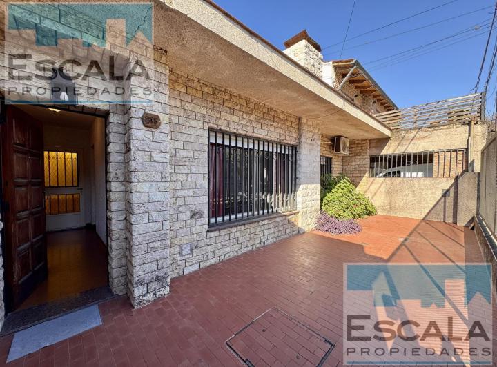 Casa · 85m² · 5 Ambientes