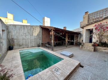 Terreno · 228m² · 4 Dormitorios · 1 Cochera · Venta Terreno a Una Cuadra de La Plaza de Alta Cordoba Apto Desarrollo
