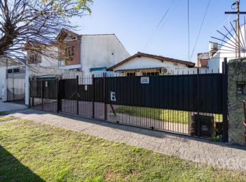 Casa · 92m² · 3 Ambientes · 2 Cocheras · Casa en Ramos Mejia