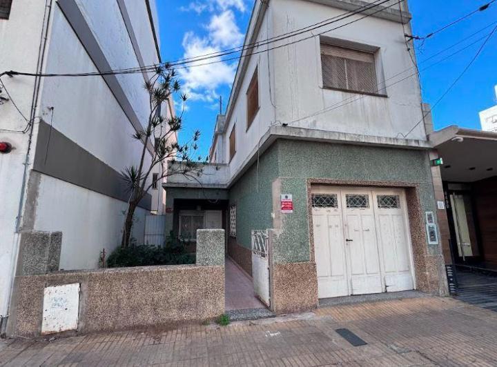 Terreno · 157m² · 4 Ambientes · 1 Cochera