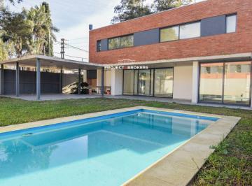 Casa de 4 ambientes, Morón · Espectacular Casa en Castelar Norte