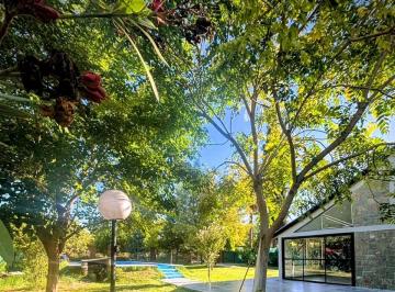 Casa de 6 ambientes, Maipú · Casa en Venta Maipu Barrio Los Aromos