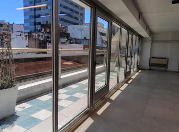 Oficina comercial · 230m² · 2 Cocheras · Alquiler de Oficina en San Nicolas.