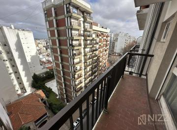 Departamento · 31m² · 1 Ambiente · 1 Cochera · Ambiente a La Calle con Cochera - Torre Gulfi