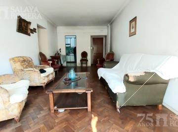 Departamento · 94m² · 4 Ambientes · Venta Departamento Bulnes y Av Santa Fe