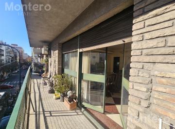Departamento · 95m² · 3 Ambientes · 1 Cochera · Imperdible Semipiso! Al Frente, Balcón Corrido, 3 Amb, 2 Baños, Dependencia, Escritorio y Cochera