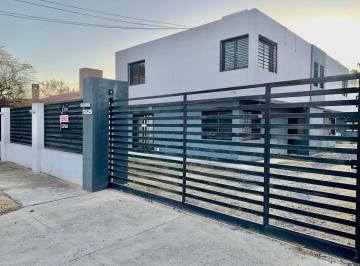 Casa de 2 ambientes, Córdoba · Alquiler - Duplex 3 Dorm. - Excelente Ubicacion, Villa Gral Belgrano.