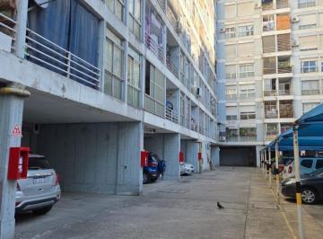 Garage · 12m² · Cochera en Venta Zona Parque Lezama
