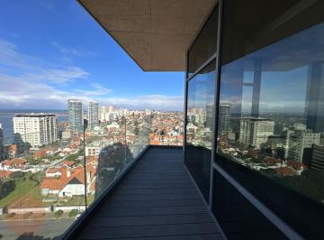 Departamento · 74m² · 2 Ambientes · 1 Cochera · En Venta - Lujoso Departamento 2 Amb con Vista Plena Al Mar y Cochera Zona Playa Chica