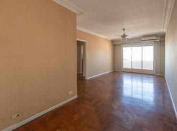 Departamento de 4 ambientes, Parque Chacabuco · Venta 3/4 Amb Balcon Luminoso Pqe Chacabuco
