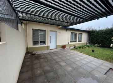 Casa de 4 ambientes, Neuquén · Casa de 113 m² con 2 Dorm. en Venta en Valentina Sur Rural