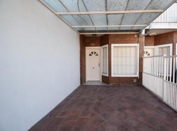 PH · 80m² · 4 Ambientes · 1 Cochera · Venta Tríplex con Jardín Quilmes Oeste Centro