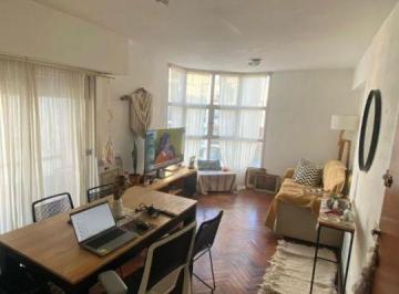 Departamento de 2 ambientes, Lomas de Zamora · Excelente y Amplio Semipiso de 2 Amb Frente con Cochera!
