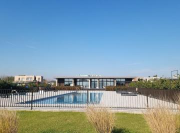 Terreno · 641m² · Terreno en Venta en Barrio Los Cardos - Pilar